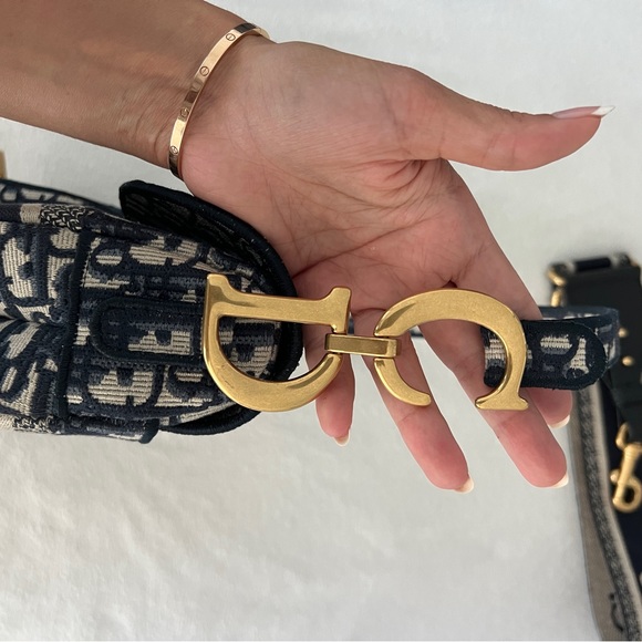 DIOR SADDLE - BLUE OBLIQUE 
EMBROIDERY WITH STRAP - FULL SET - Picture 7 of 13